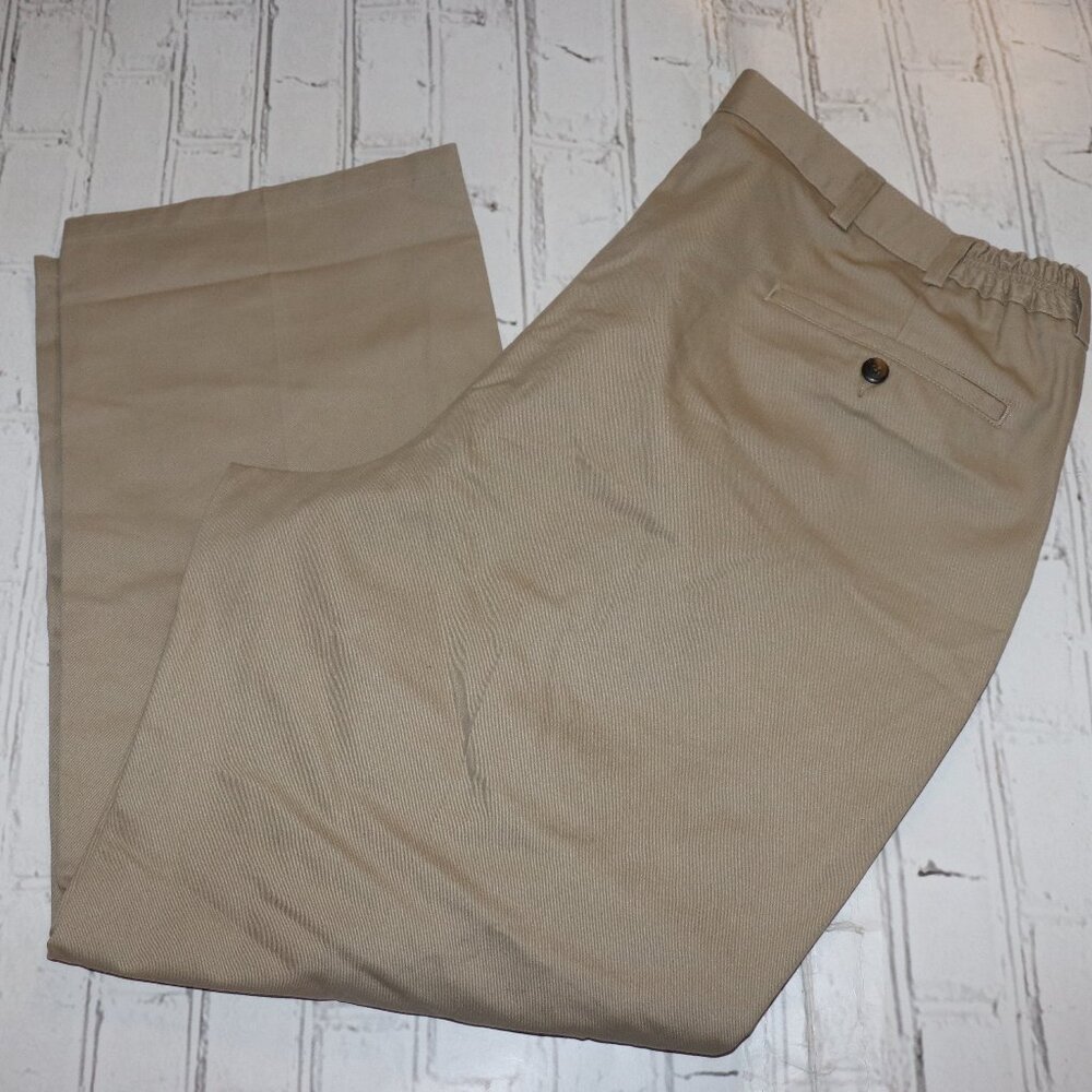 👖✨St. John’s Bay Khaki Pants · Size 44x30
